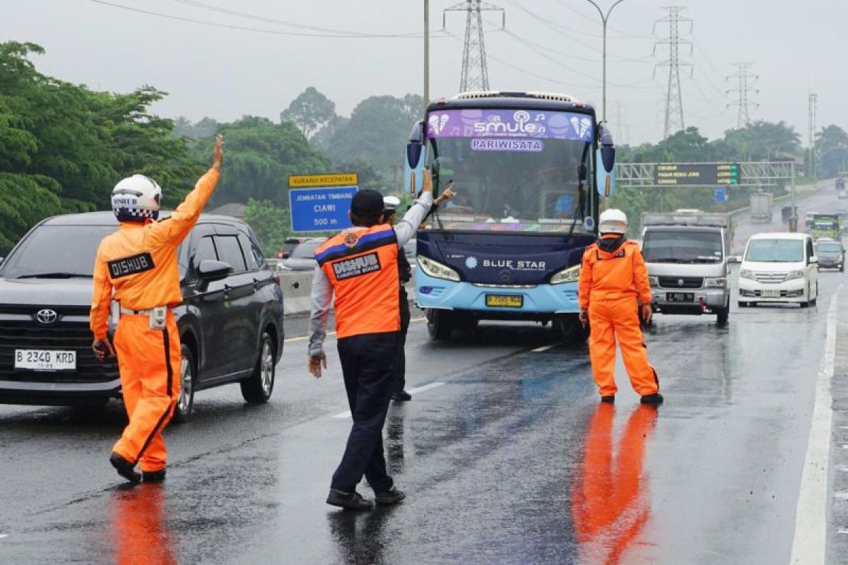 Kemenhub-Korlantas dan Kemen PU keluarkan SKB atur lalu lintas saat Isra Miraj-Imlek