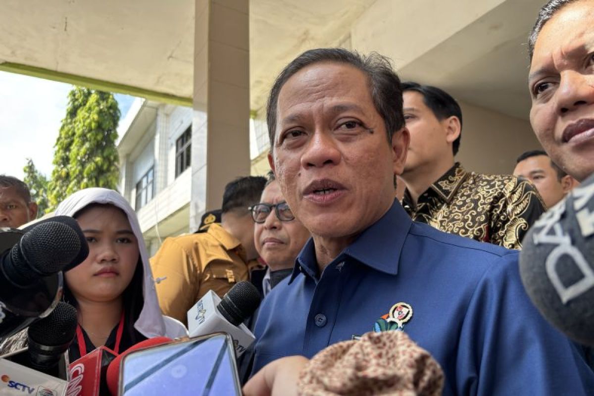 Menteri LH Hanif Faisol minta Pertamina percepat BBM rendah sulfur di Jabodetabek