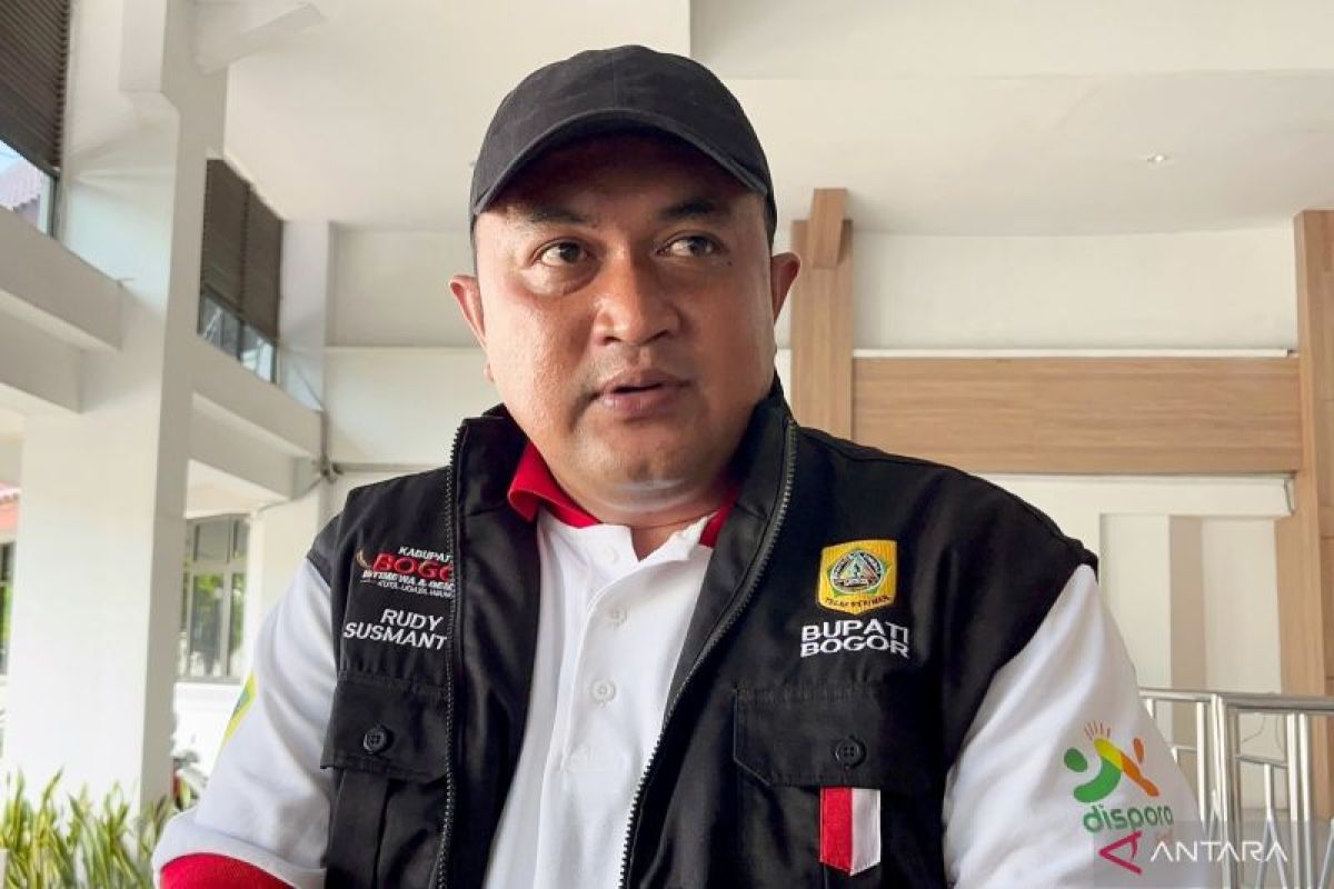Bupati Bogor siapkan lokasi resmi bagi PKL di Kawasan Stadion Pakansari