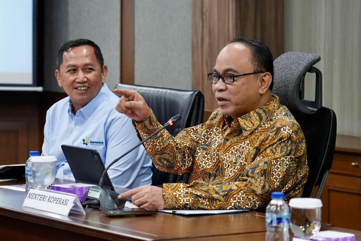 Budi Arie minta koperasi simpan pinjam ikut  modali Kopdes Merah Putih