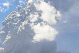 Gunung Lewotobi  Laki-Laki kembali erupsi setinggi 18.000 meter