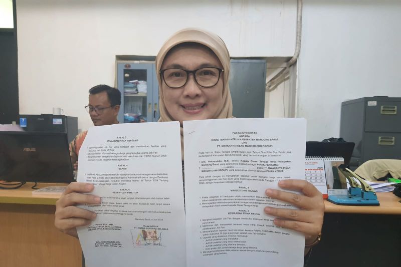 Disnakertrans: Bandung Barat menjadi salah kantung PMI ilegal di Jabar